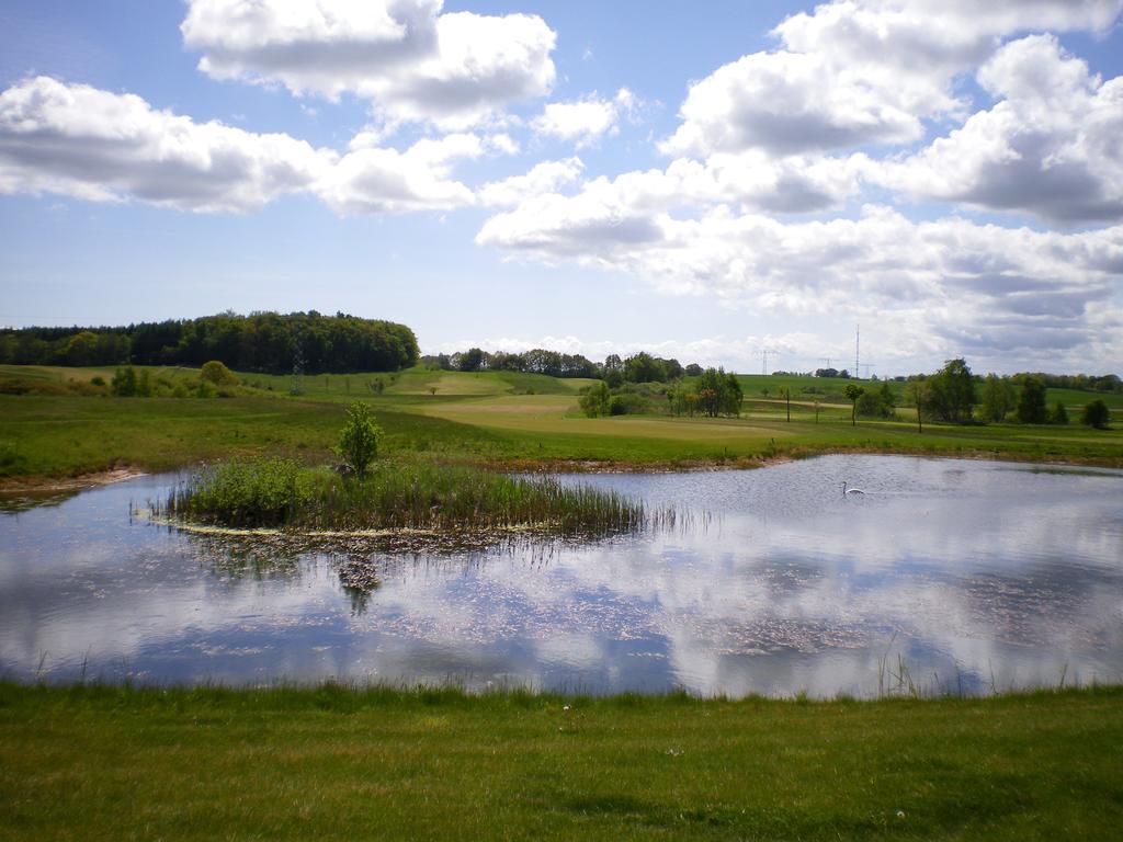 Golfcentrum Schloss Karnitz Ruegen Garz  Exteriör bild