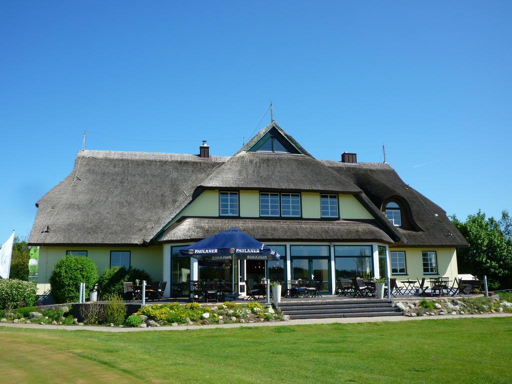 Golfcentrum Schloss Karnitz Ruegen Garz  Exteriör bild